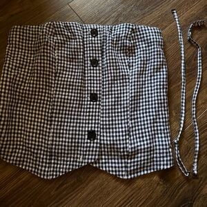 Abercrombie & Fitch Strapless Cropped Vest Top